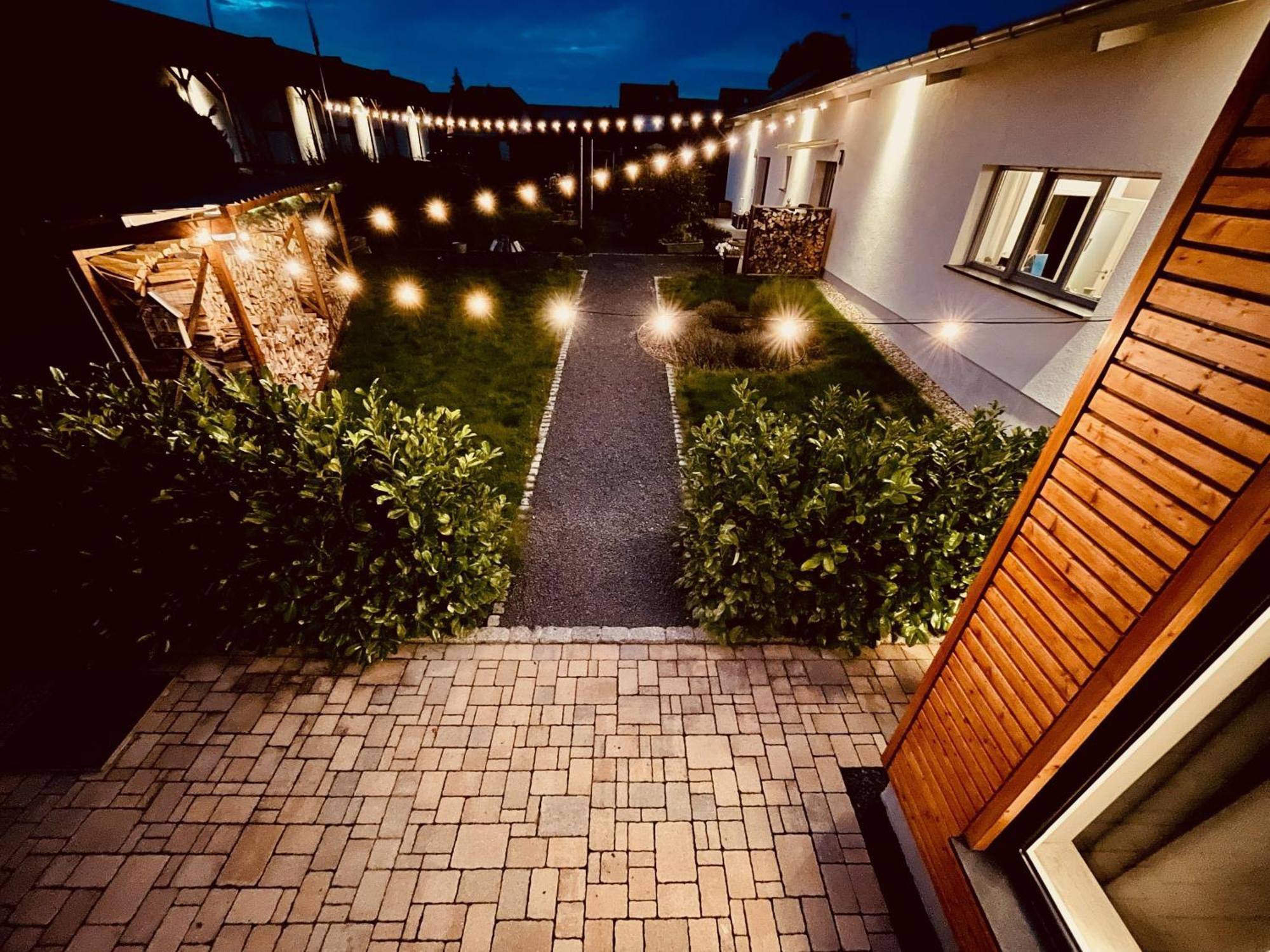 Casa Rehse I Loft-apartment I Kostenlos Parken & Wlan I Self-check-in I Oepnv I 65zoll-tv Apartment Erfurt